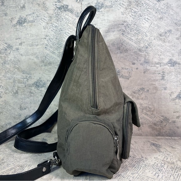 Baggallini Khaki Green Nylon Convertible Backpack - Picture 2 of 9